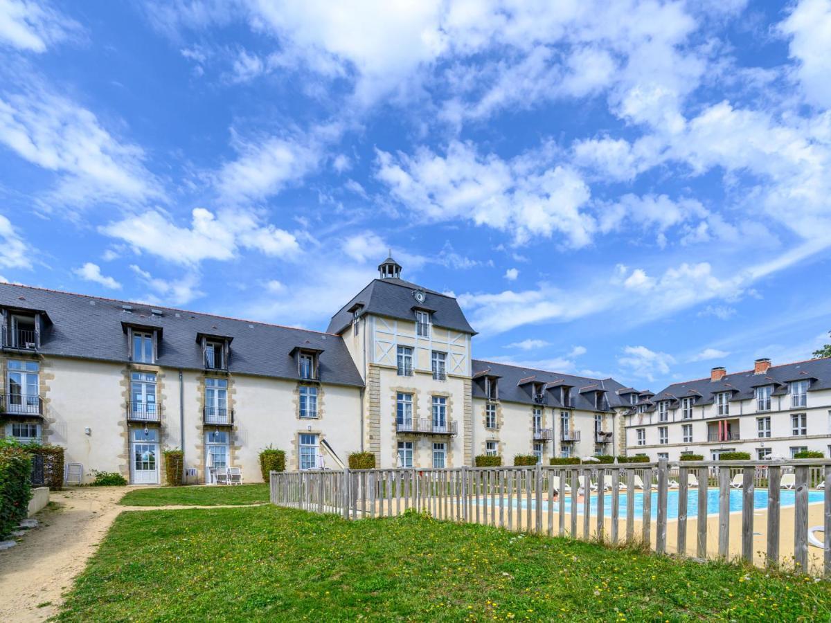 Apartment Chateau De Kergonano-16 By Interhome Baden Exterior photo